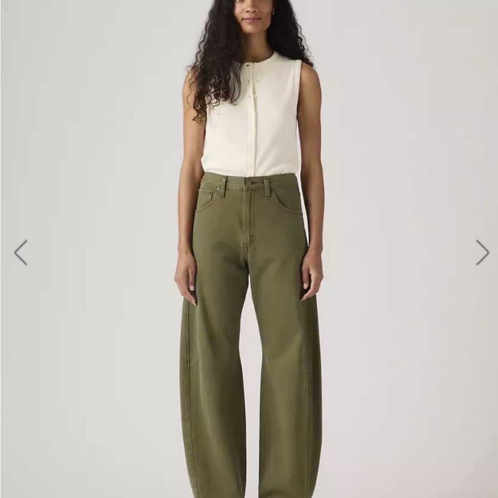 Levi’s Cinch Barrel Jeans
